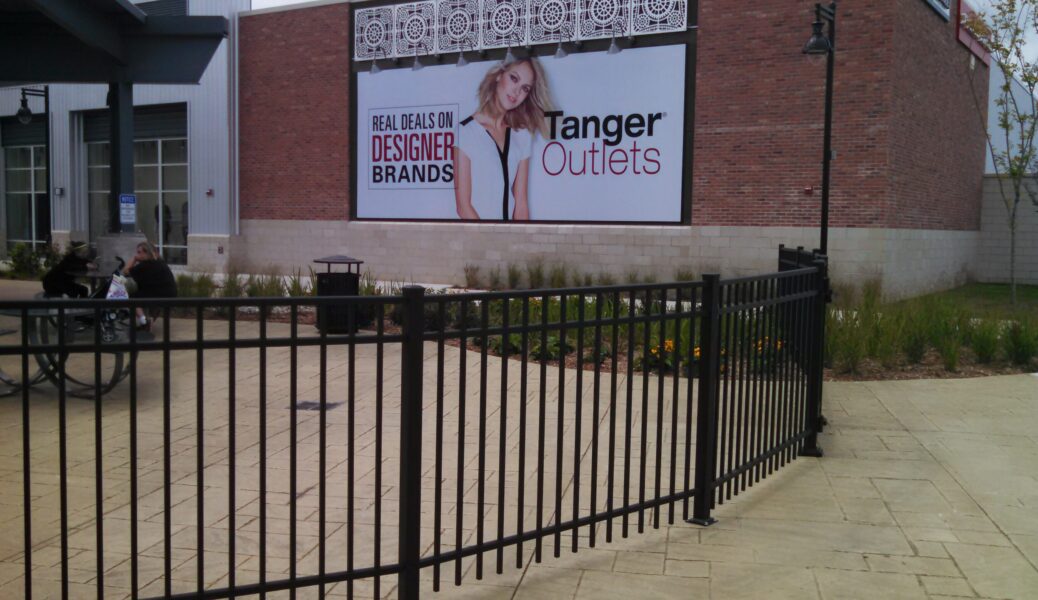 EFF-20 4' h COMM Avlch matte black