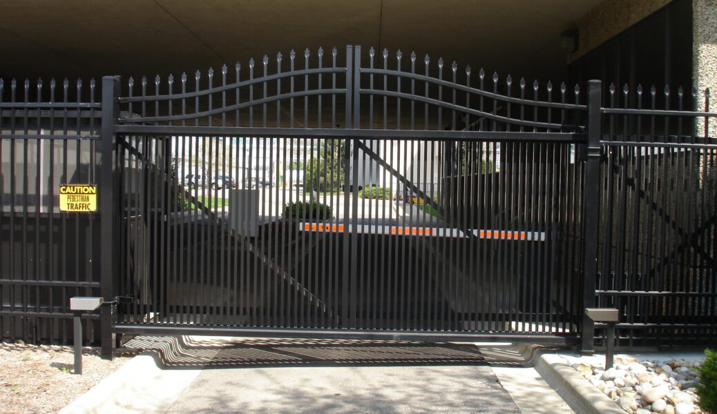 EFS-10 w estate top and opt picket space